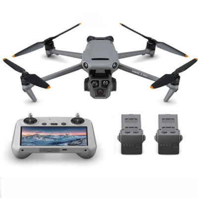 Квадрокоптер DJI Mavic 3 Pro Fly More Combo (DJI RC)
